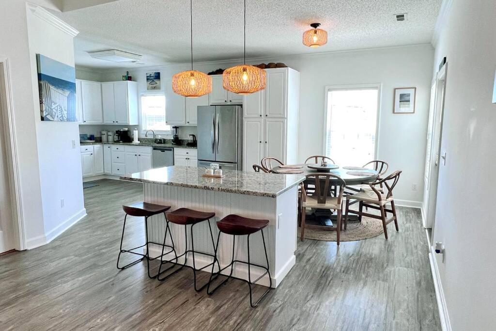 Walk To The Beach-Sleeps 10 And Golfcart Μιρτλ Μπιτς Εξωτερικό φωτογραφία